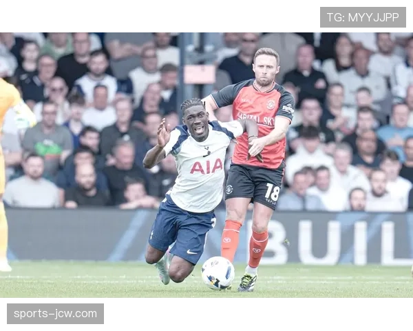 帕利尼亚领跑抢断榜 热刺中场成英超防守最积极球员